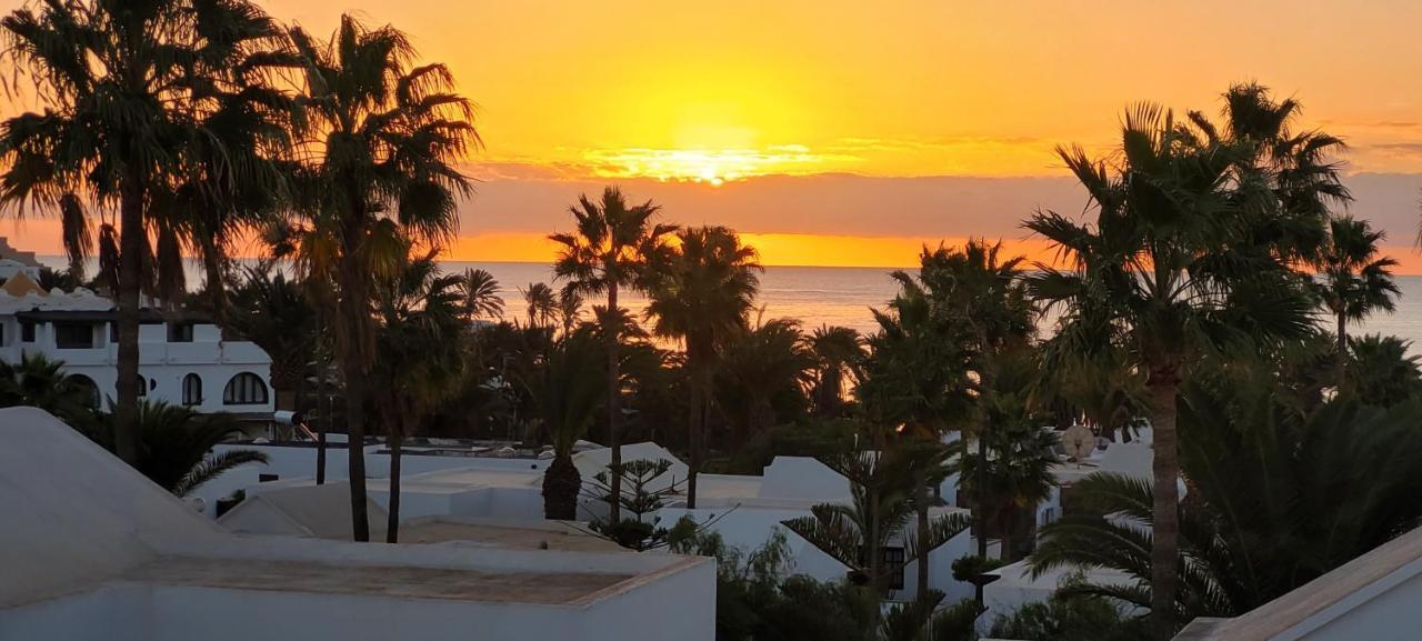 Casahost Bastian Boutique II Seaview Apartment Costa Teguise Exterior foto