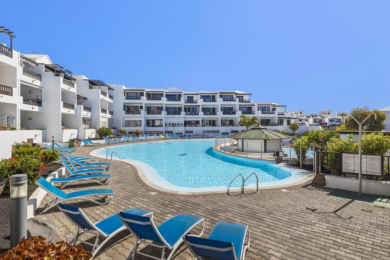 Casahost Bastian Boutique II Seaview Apartment Costa Teguise Exterior foto