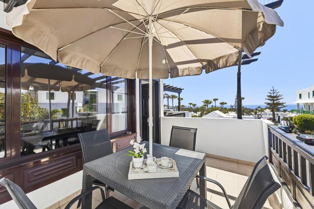 Casahost Bastian Boutique II Seaview Apartment Costa Teguise Exterior foto